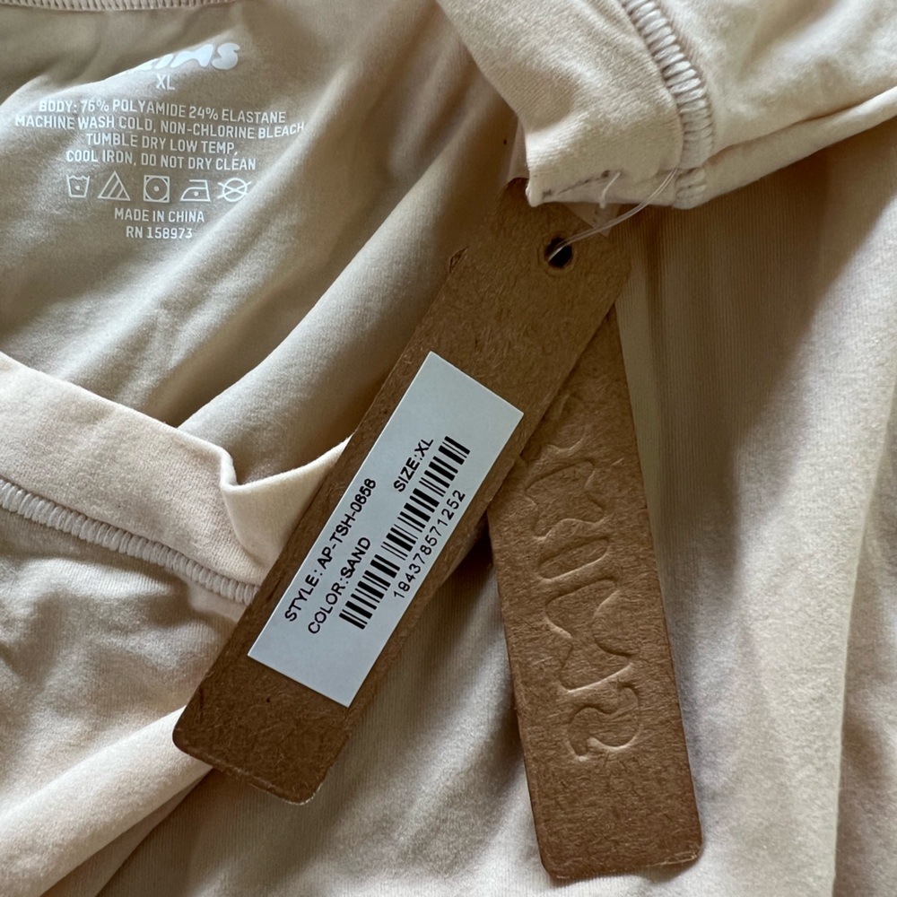 NWT SKIMS Super Cropped Shirt in Sand - XL - Picture 5 of 9